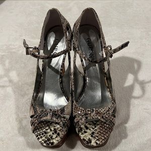 Women’s Guess light natural heels